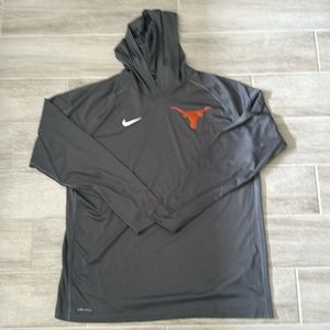 Men’s gray NIKE Texas Longhorns pullover hoodie